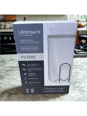 LifeStraw 10 Cup Home Studio Water Filter Dispenser Polar White / Icelandic Blue